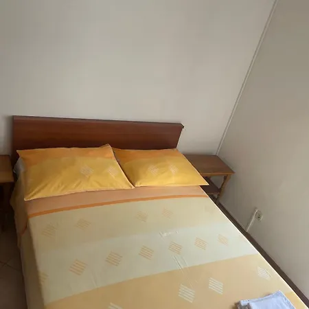 Apartment And Martinac Vanja Baska Voda